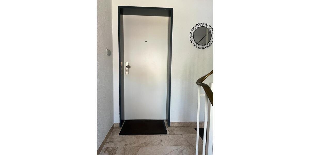 Terrassenwohnung Krefeld Fischeln - 4 Zimmer, 120 m&sup2;, 1.260&euro; | Angebot:26111238