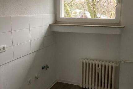 Wohnung Gelsenkirchen Ückendorf - 4 Zimmer, 70 m&sup2;, 609&euro; | Angebot:24990804