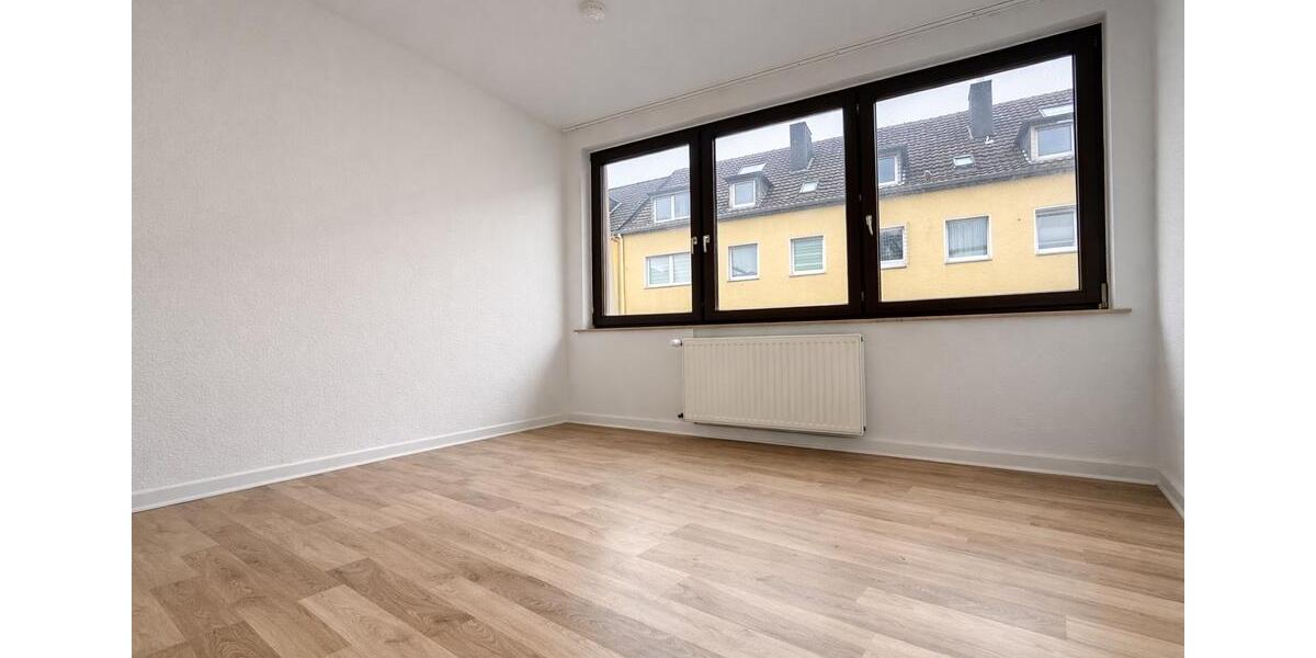 Etagenwohnung Krefeld Cracau - 4 Zimmer, 83 m&sup2;, 664&euro; | Angebot:25491043