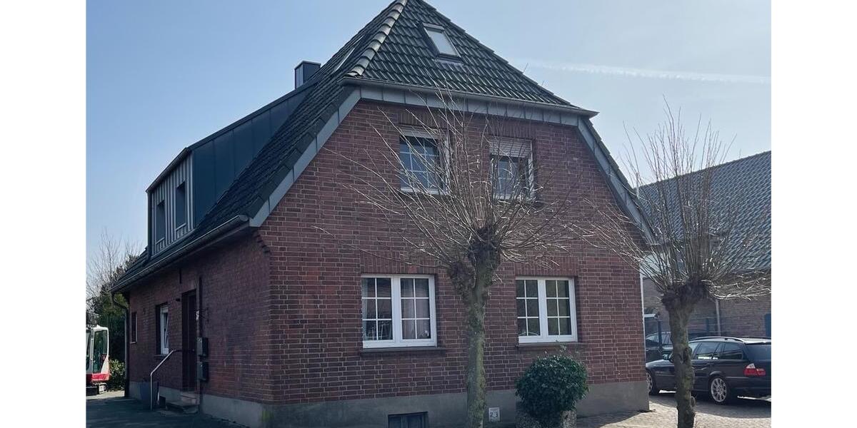 Dachgeschoßwohnung Alpen - 3.5 Zimmer, 100 m&sup2;, 800&euro; | Angebot:25478992