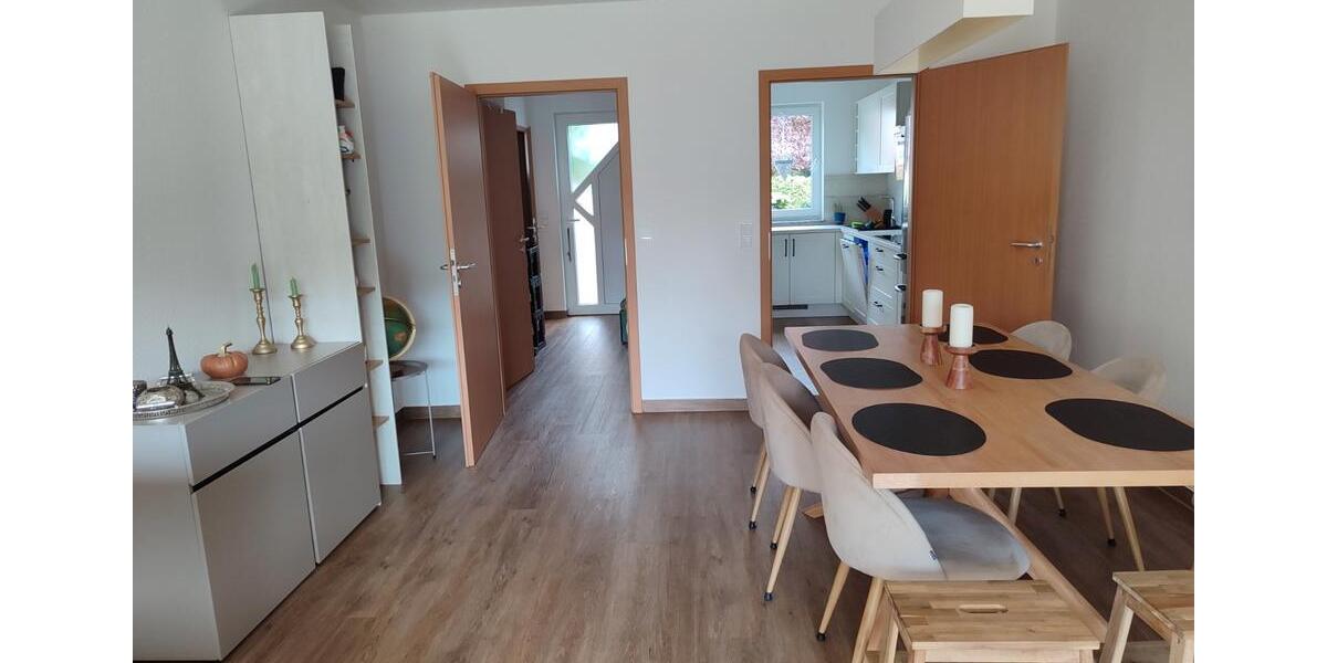 Reihenhaus Essen Stadtbezirk V - 6 Zimmer, 102 m&sup2;, 1.800&euro; | Angebot:26020617