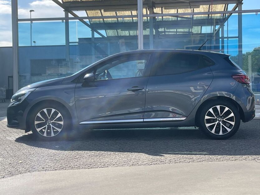 Renault Clio 80.000 km 18.000 € Düsseldorf 40227