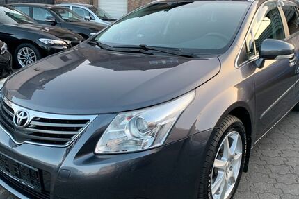 Toyota Avensis 150.000 km 7.750 &euro; Moers 47443