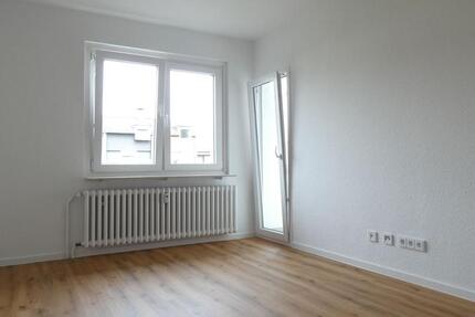 Top modernisierte 2-Raum-Whg mit Dusche und Balkon! *** 2 zimmer