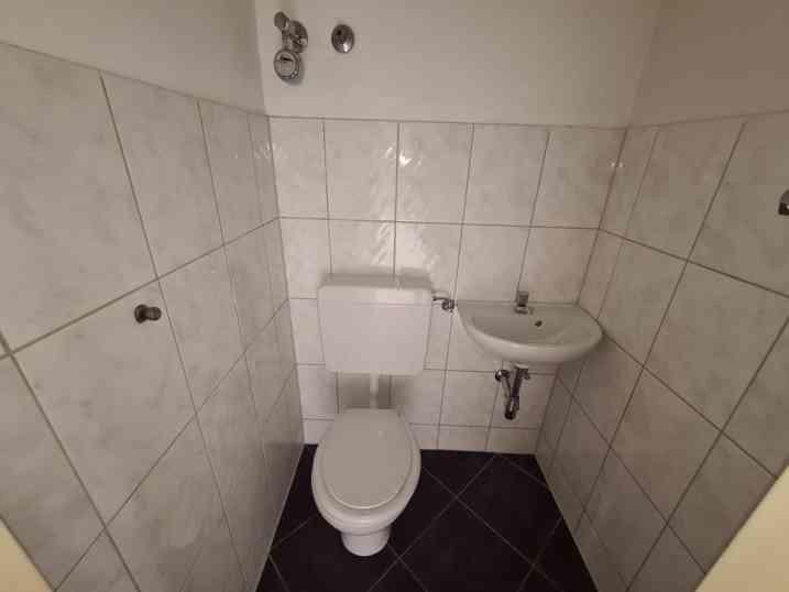 Etagenwohnung Neuss Furth-Mitte - 3 Zimmer, 75 m&sup2;, 901&euro; | Angebot:26381547