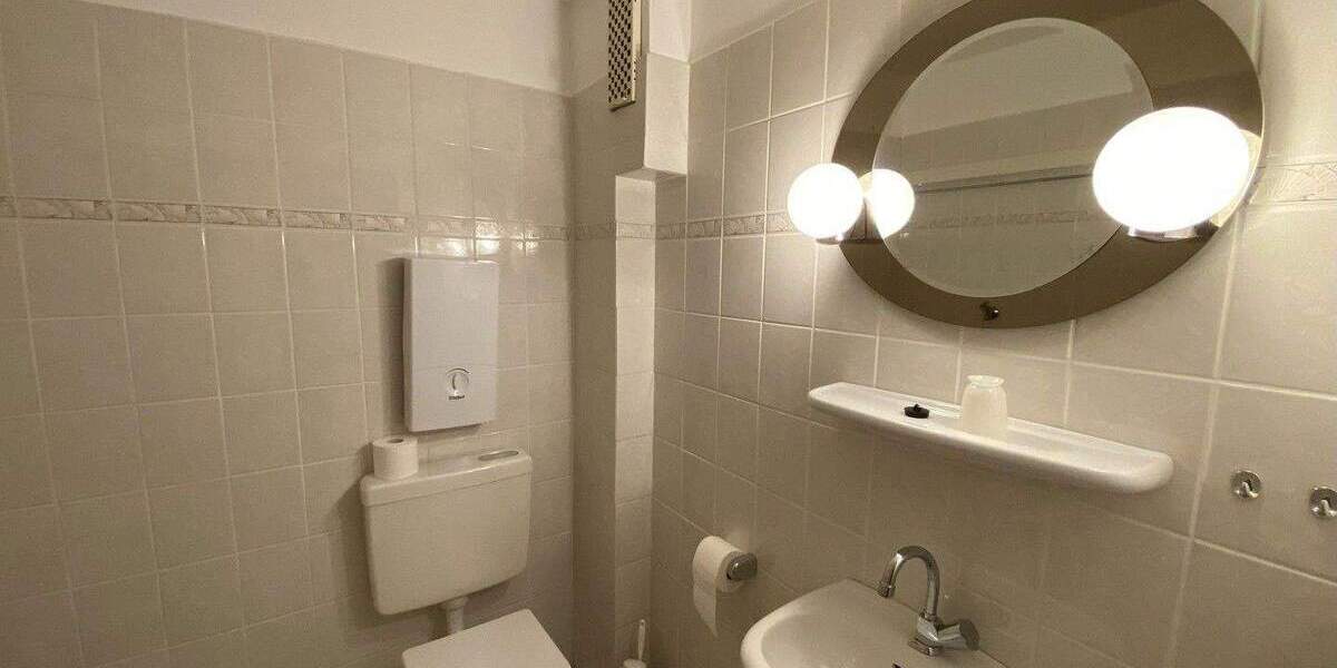 Erdgeschosswohnung in Düsseldorf-Wersten mit Tiefgaragenstellplatz & Garten mit Spielplatz 3 zimmer