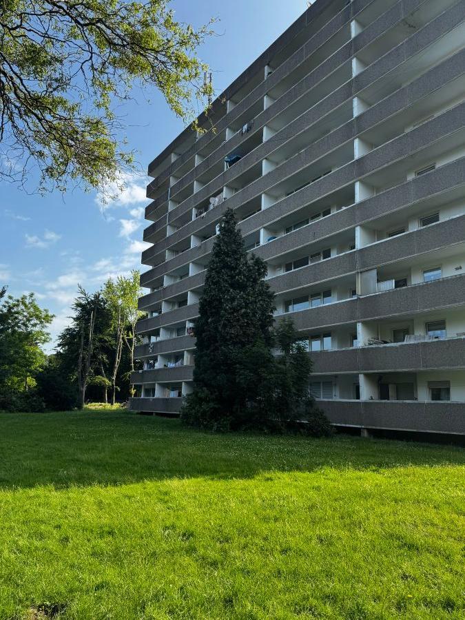 schöne helle sanierte Wohnungen mit Balkon ab sofort! 3 zimmer