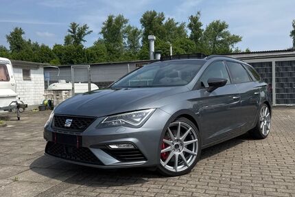 Seat Leon 72.100 km 21.800 &euro; Essen 45279