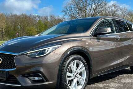 INFINITI Q30 134.000 km 14.990 &euro; Neukirchen-Vluyn 47506