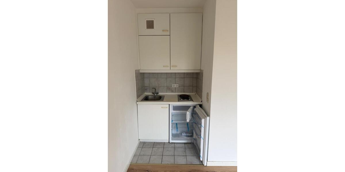 Erdgeschoßwohnung Düsseldorf Stadtbezirk 3 - 1 Zimmer, 28 m&sup2;, 650&euro; | Angebot:26403791
