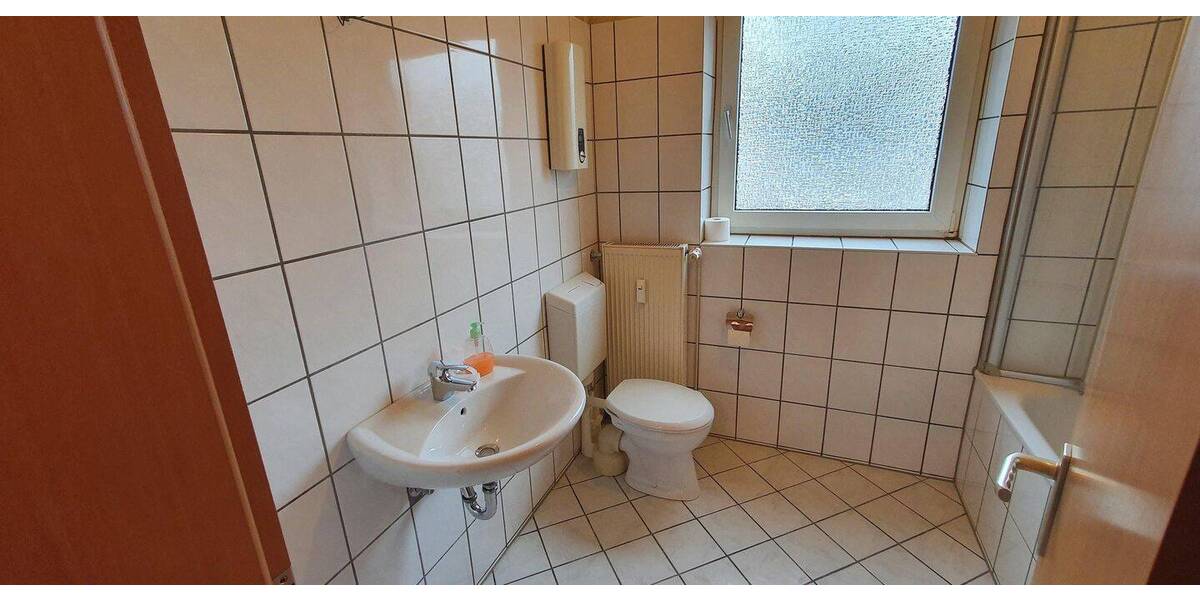 Etagenwohnung Oberhausen Stadtmitte - 3 Zimmer, 60 m&sup2;, 540&euro; | Angebot:26890120