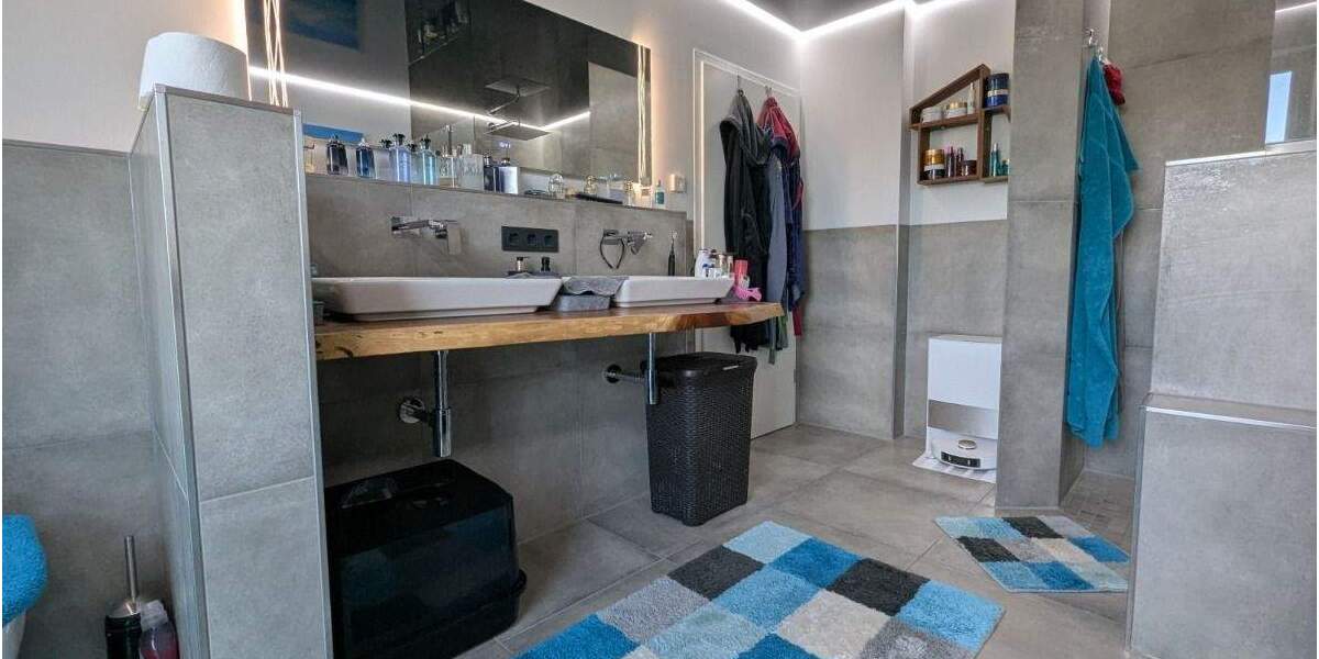 Etagenwohnung Mülheim an der Ruhr Dümpten - 4 Zimmer, 146 m&sup2;, 1.790&euro; | Angebot:24916410