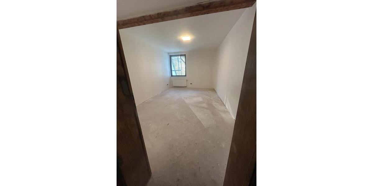 Etagenwohnung Velbert Langenberg - 4 Zimmer, 120 m&sup2;, 1.250&euro; | Angebot:25304052