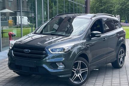 Ford Kuga 89.000 km 12.900 &euro; Gelsenkirchen 45899