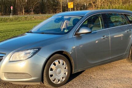 Opel Insignia 216.000 km 3.490 € Neukirchen-Vluyn 47506