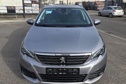 Peugeot 308 97.000 km 9.990 &euro; Gelsenkirchen 45884