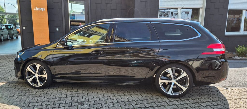 Peugeot 308 104.000 km 15.490 &euro; Oberhausen 46049