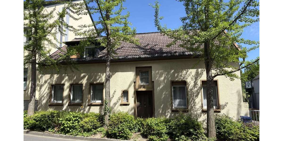 Einfamilienhaus Essen Stadtbezirk IV - 10 Zimmer, 200 m&sup2;, 460.000&euro; | Angebot:23793223