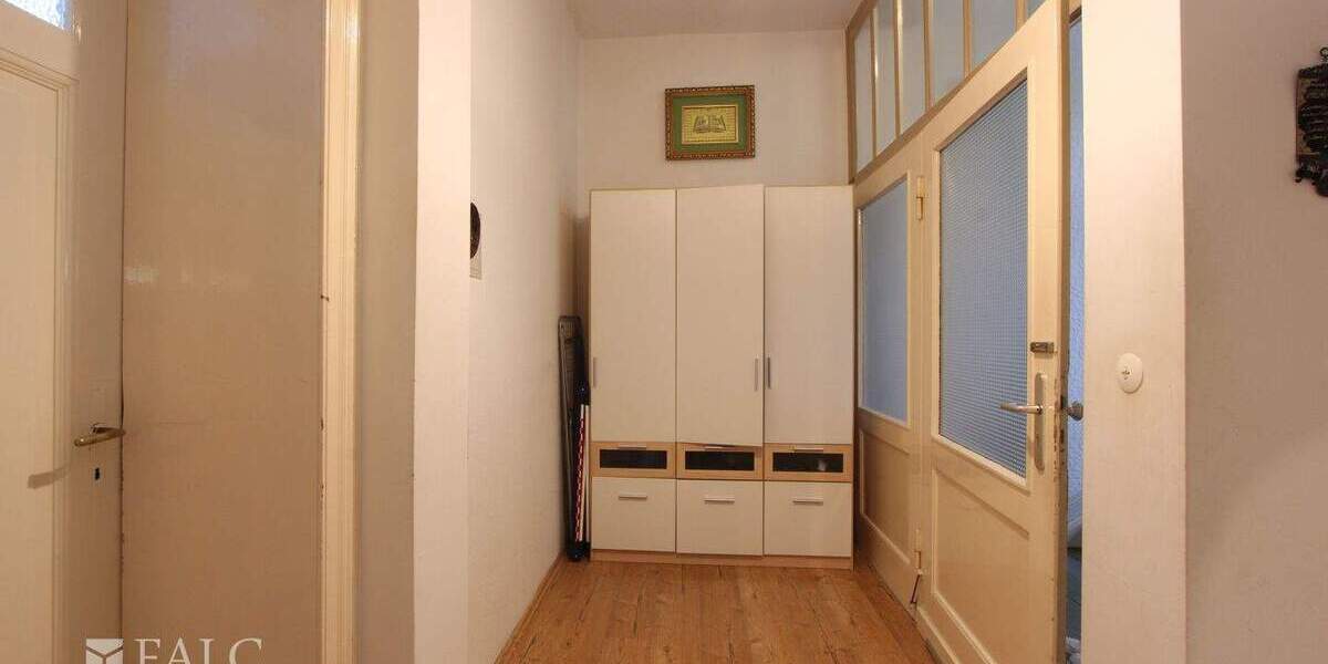 Reihenmittelhaus Oberhausen - Sterkrade Sterkrade-Mitte - 1 Zimmer, 300 m&sup2;, 369.000&euro; | Angebot:21504558