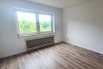 Etagenwohnung Oberhausen Schmachtendorf - 3 Zimmer, 77 m&sup2;, 465&euro; | Angebot:26887791