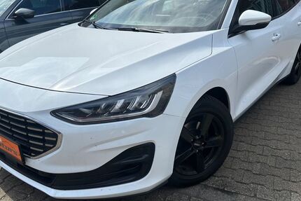 Ford Focus 118.200 km 11.680 € Düsseldorf 40549