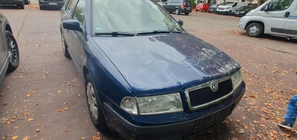 Skoda Octavia 203.216 km 1.000 € Mönchengladbach 41238
