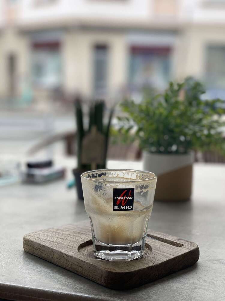 Gastronomie in Düsseldorf 2.100 € 240 m²