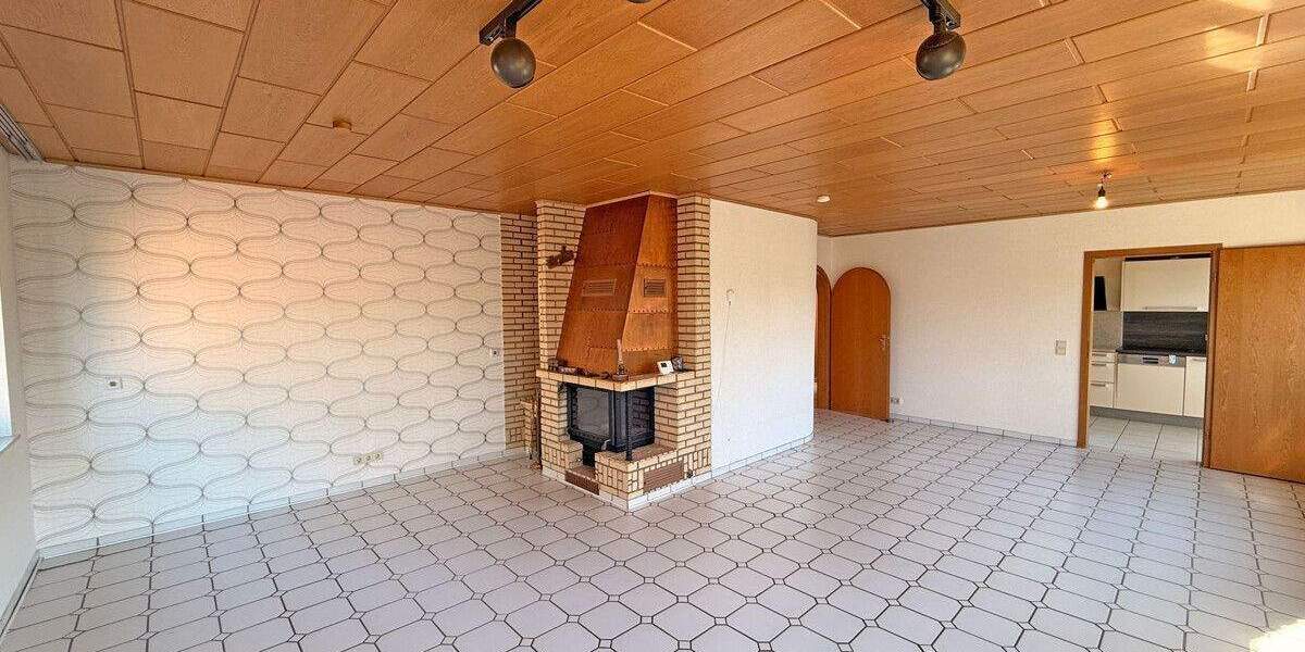 Etagenwohnung Dinslaken Bruch - 4 Zimmer, 115 m&sup2;, 259.000&euro; | Angebot:24622094