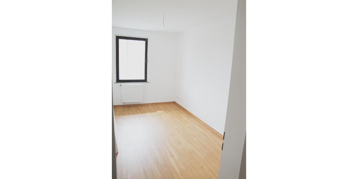 Etagenwohnung Krefeld - 4 Zimmer, 83 m&sup2;, 747&euro; | Angebot:26382820