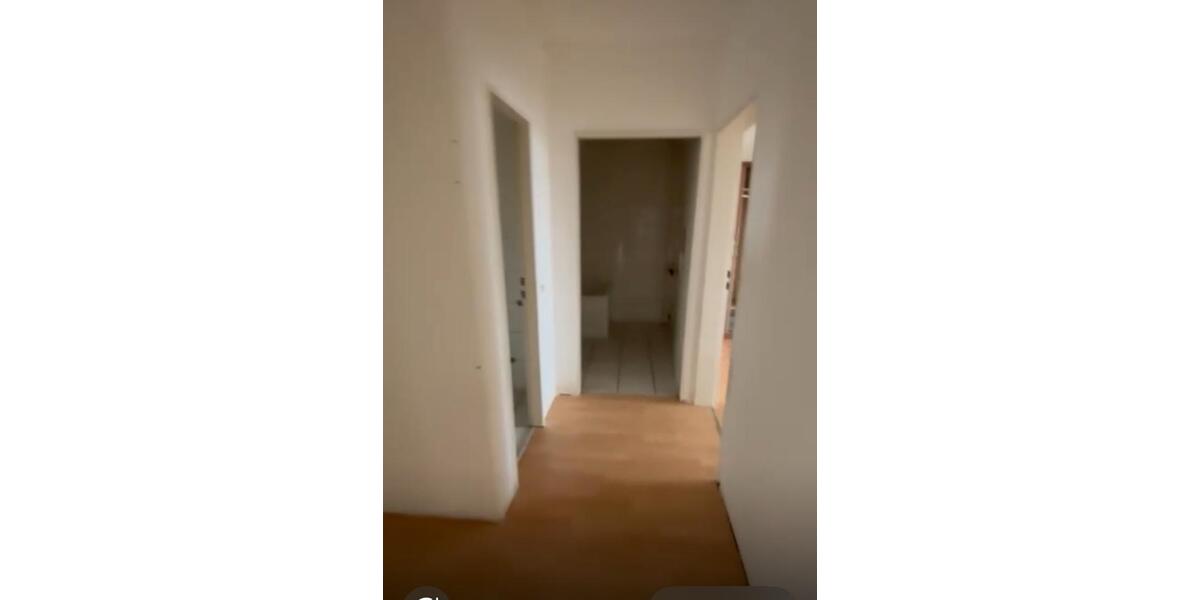 Etagenwohnung Duisburg Essenberg - 3 Zimmer, 84 m&sup2;, 850&euro; | Angebot:24984875