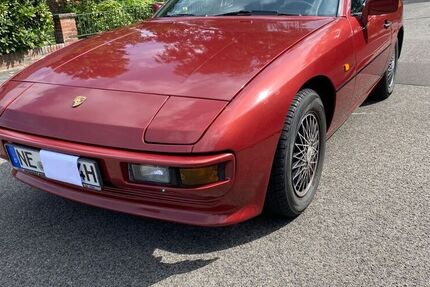 Porsche 924
