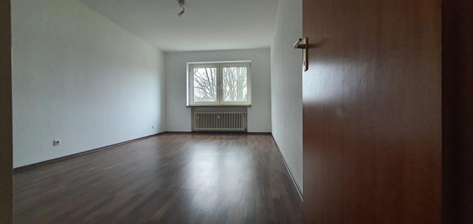 Etagenwohnung Duisburg Rheinhausen - 3 Zimmer, 700&euro; | Angebot:23629323