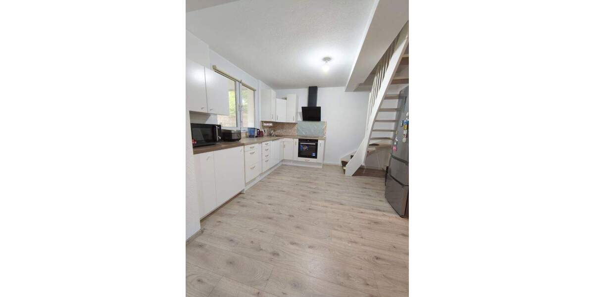 Reihenmittelhaus Düsseldorf Holthausen - 4 Zimmer, 96 m&sup2;, 400.000&euro; | Angebot:25862593
