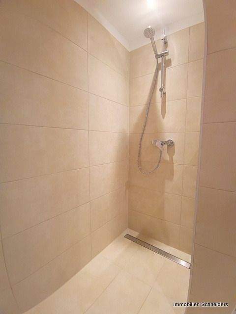 Krefeld-Cracau, Freiligrathstraße 42 - Tolle, kernsanierte 3-Zimmer-Wohnung mit Balkon ab Mitte Oktober zu mieten !! 3 zimmer