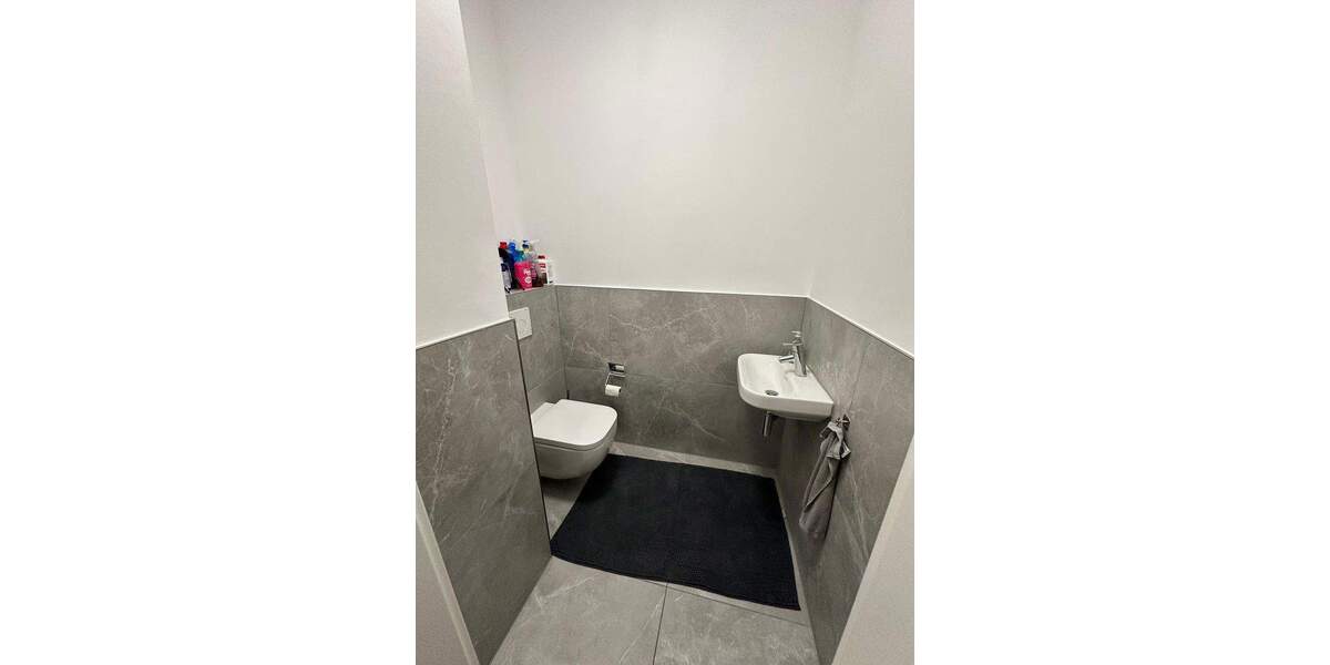 Terrassenwohnung Krefeld Stadtmitte - 4 Zimmer, 132 m&sup2;, 1.500&euro; | Angebot:25547362