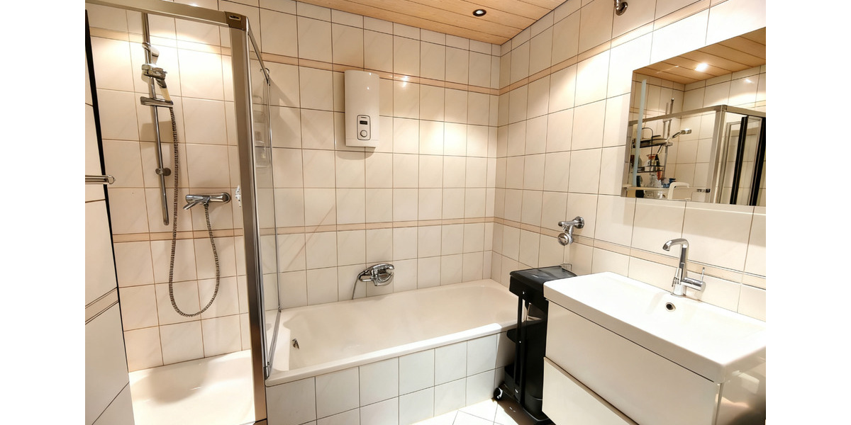 Exclusive 4-Zimmer-Dachgeschosswohnung in Meerbusch 4 zimmer