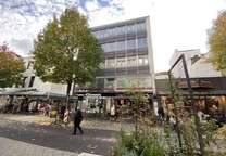 Büro in Krefeld 1.390.000 € 691 m²