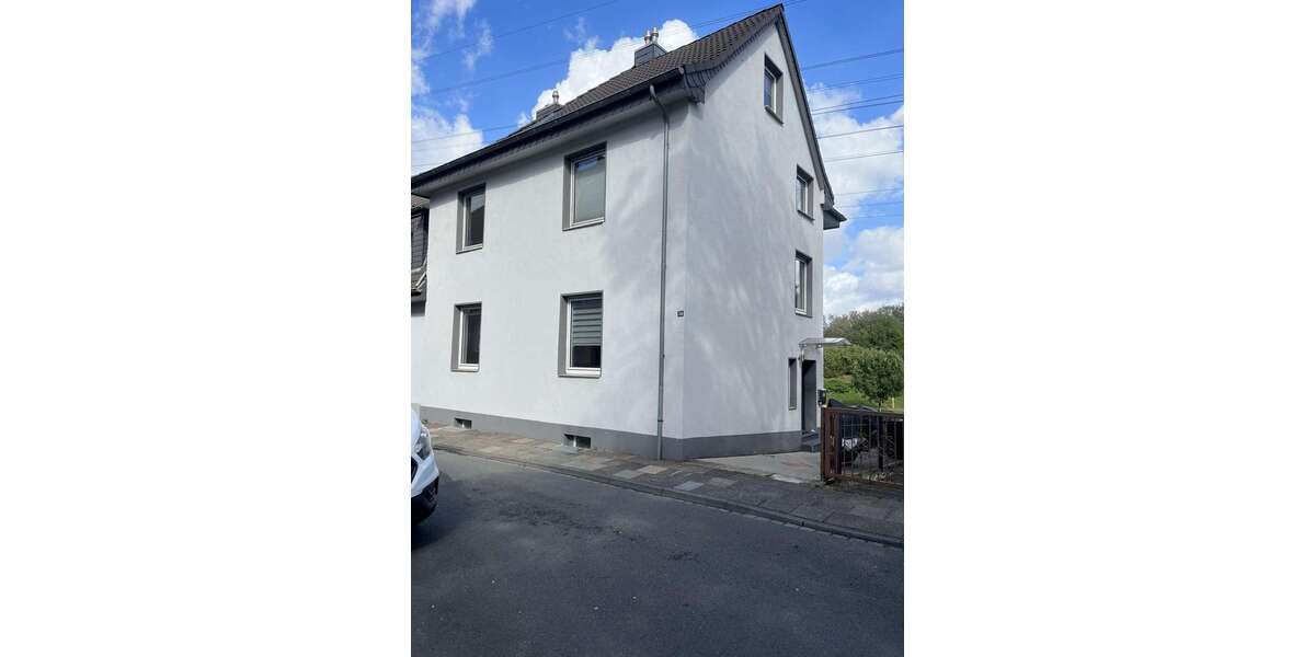 Haus zum Mieten in Duisburg 1.950 € 260 m² 6 zimmer