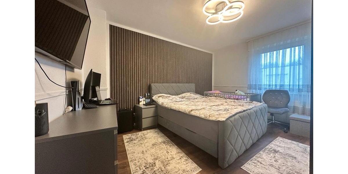 Erdgeschoßwohnung Essen Stadtbezirk V - 6 Zimmer, 130 m&sup2;, 300.000&euro; | Angebot:24816188