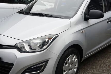 Hyundai i20 130.000 km 4.899 € Gladbeck 45968