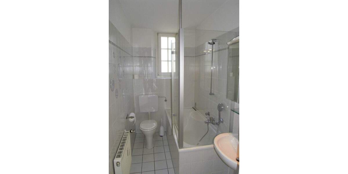 Etagenwohnung Düsseldorf Oberkassel - 2 Zimmer, 75 m&sup2;, 525.000&euro; | Angebot:24759135