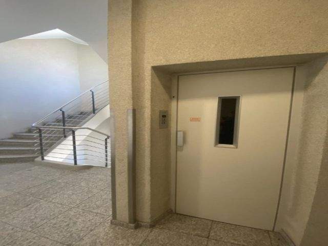 Gewerbeobjekt Düsseldorf Stadtmitte - 1 Zimmer, 230 m&sup2;, 4.140&euro; | Angebot:25288949