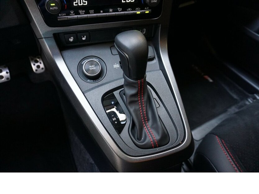 Yaris GR High Performance Autom. Navi Kamera