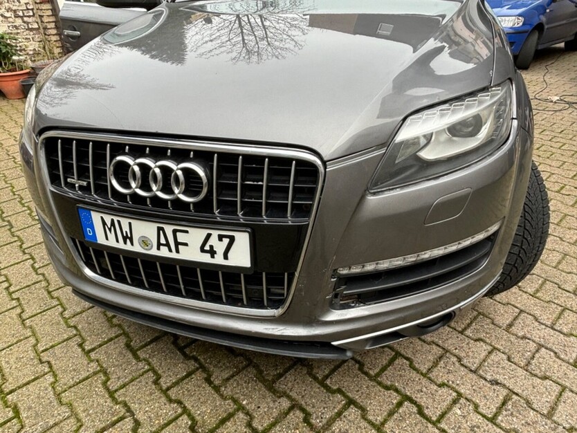 Audi Q 7 240.000 km 14.500 € Duisburg 47051