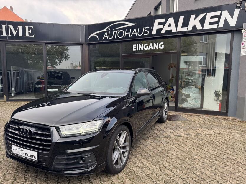 Audi Q7 159.716 km 31.880 € Krefeld 47799