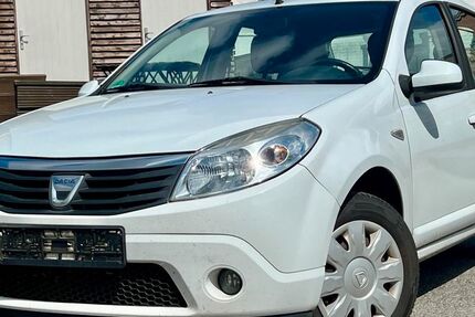 Dacia Sandero 176.678 km 2.200 &euro; Gelsenkirchen 45884