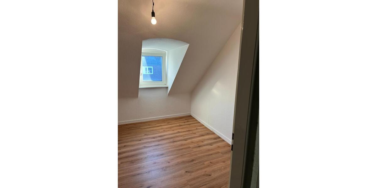 Erdgeschoßwohnung Düsseldorf Niederkassel - 3 Zimmer, 77 m&sup2;, 549.000&euro; | Angebot:25270497