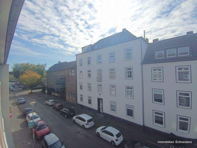 Krefeld-Cracau, Freiligrathstraße 42 - Tolle, kernsanierte 3-Zimmer-Wohnung mit Balkon ab Mitte Oktober zu mieten !! 3 zimmer