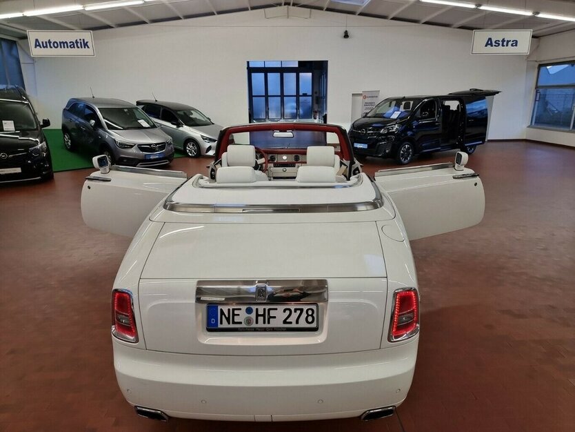 Rolls Royce Phantom Drophead Bespoke Spezial 21.800 km 195.000 € HAAN 42781