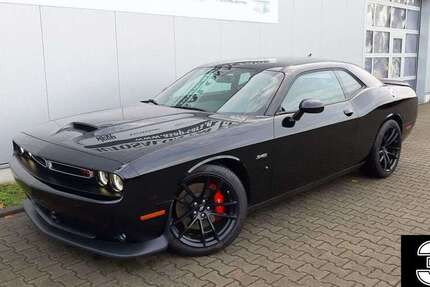 Dodge Challenger 5.113 km 49.890 € Mönchengladbach 41066